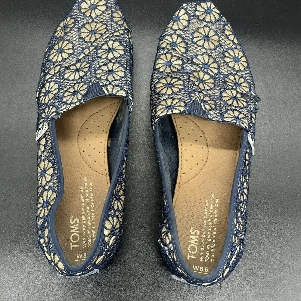 TOMS Crochet Glitter Slip On Women’s 8.5 Blue Gold